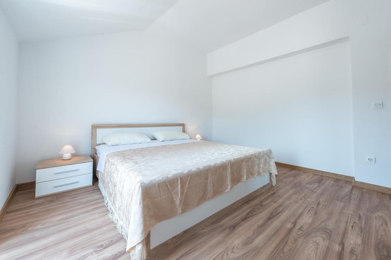 Apartments Lucija Дубровник Номер фото